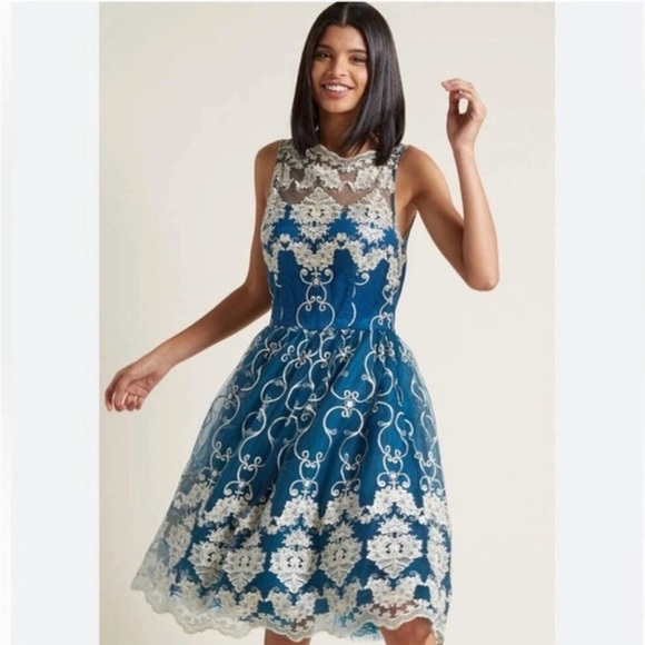 Chi Chi London Reign or Shine Teal Metallic Lace Sleeveless Midi Prom Dress 10 - Picture 12 of 13